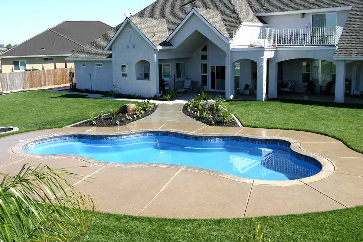 Laguna Fiberglass Swimming Pool