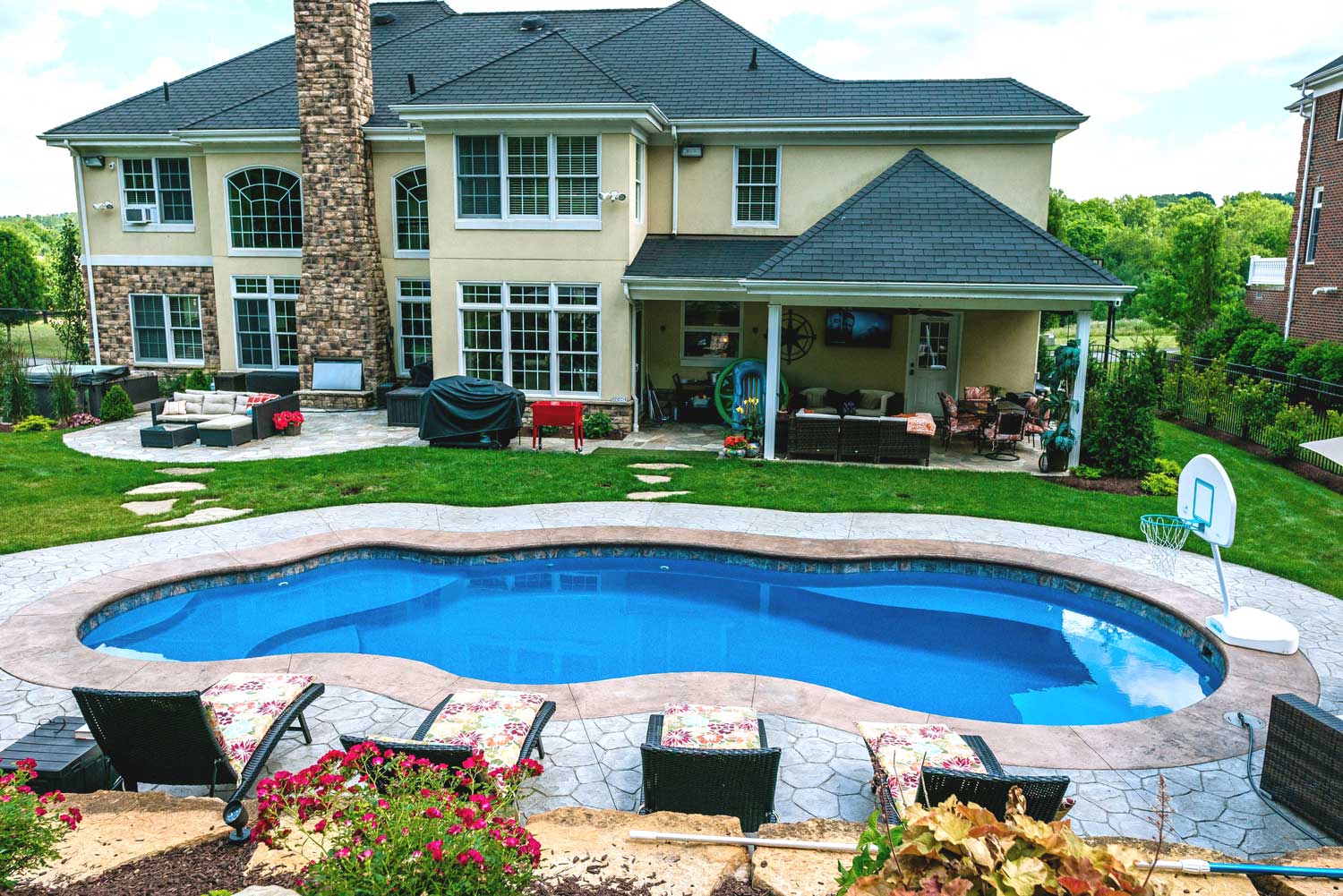 Inground Fiberglass Swimming Pool